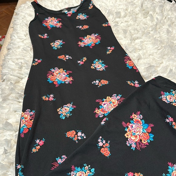 Maxi dress - Picture 1 of 2